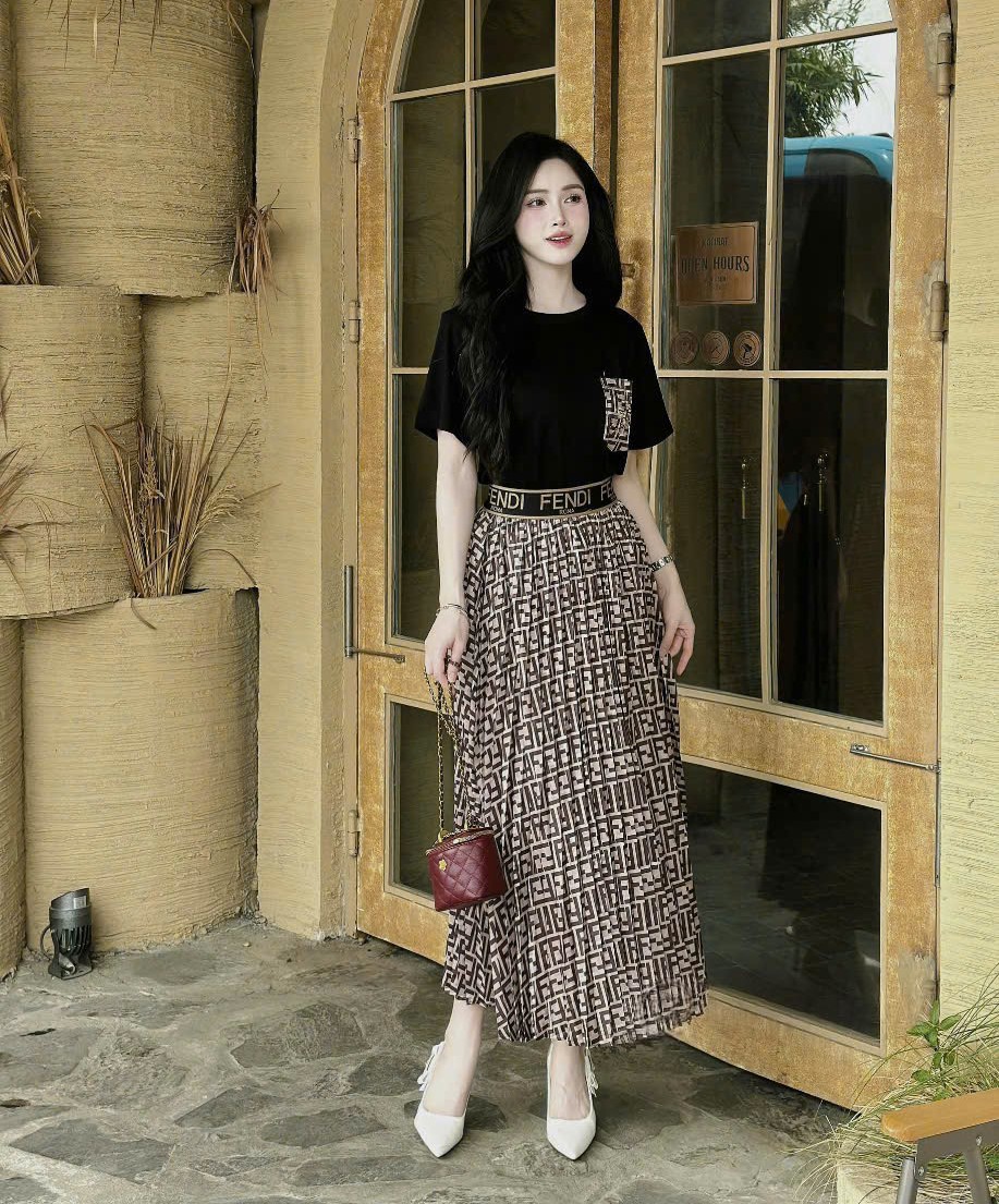 Set váy dài áo thun tay ngắn Fendi 5