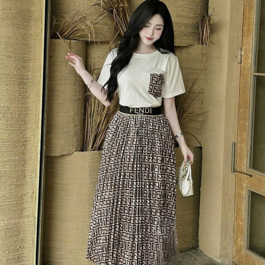 Set váy dài áo thun tay ngắn Fendi 7