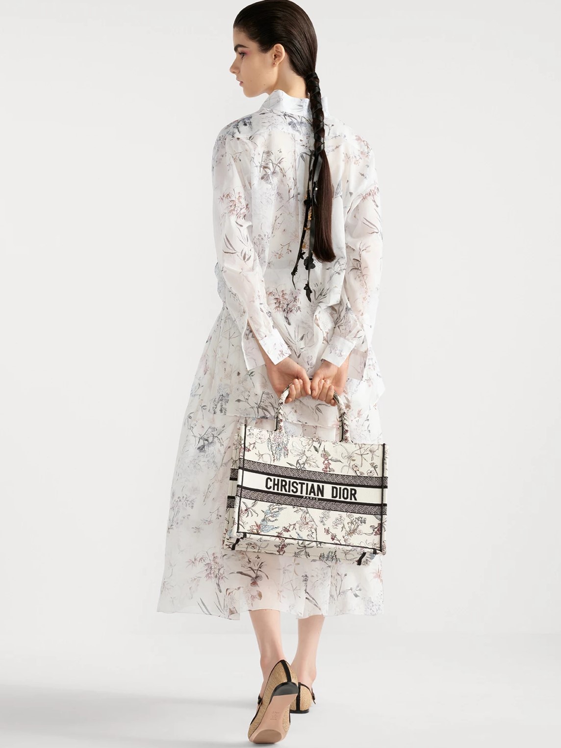 Túi cầm tay nữ Medium Dior Book Tote Beige Millefiori Embroidery 3