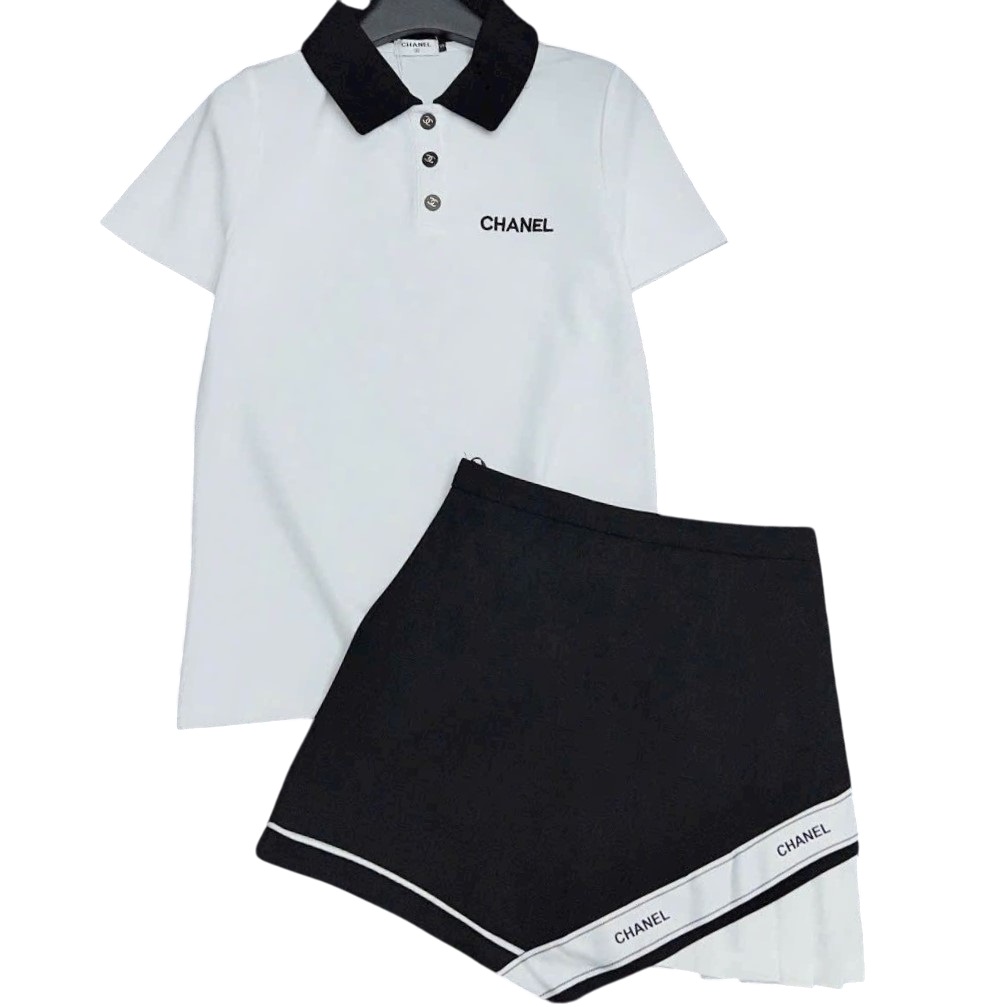 Set áo thun polo váy ngắn trắng đen Chanel 9