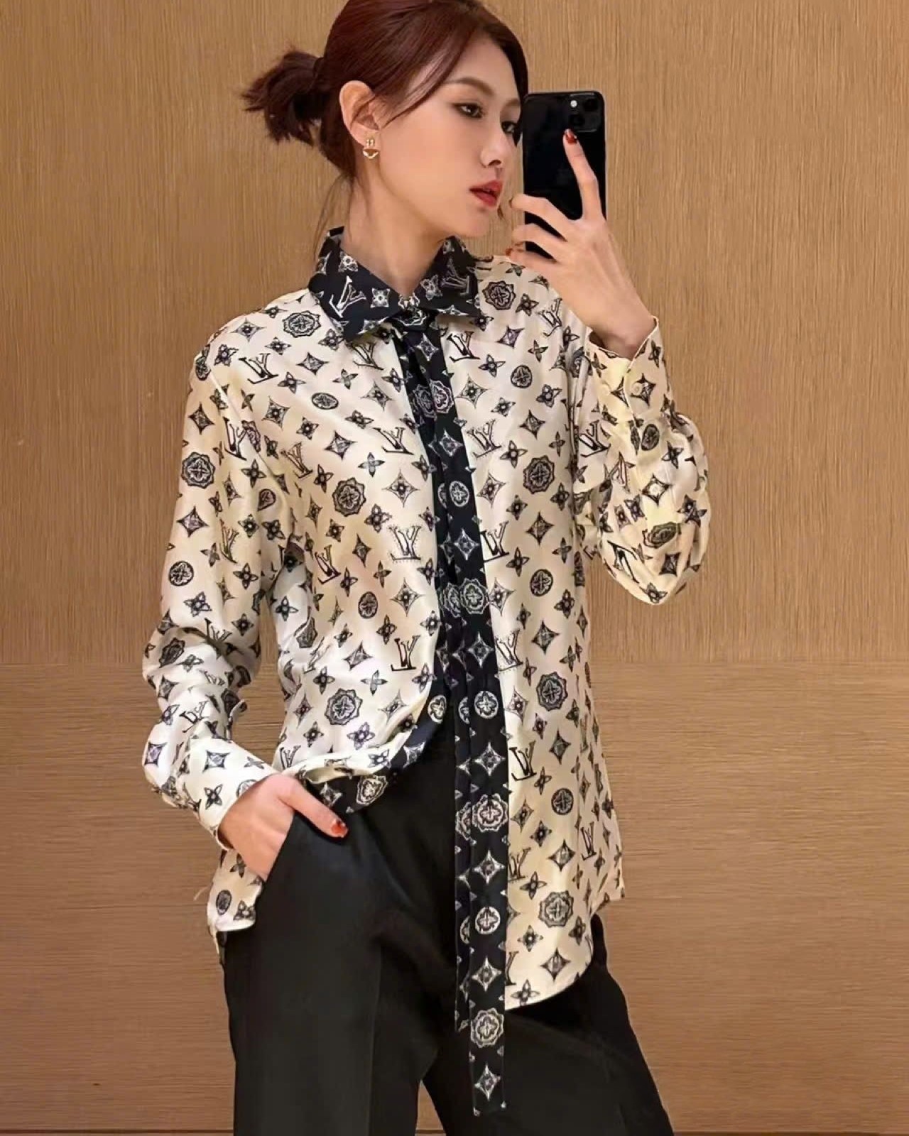 Áo sơ mi lụa LV Louis Vuitton Monogram Silk Shirt 5