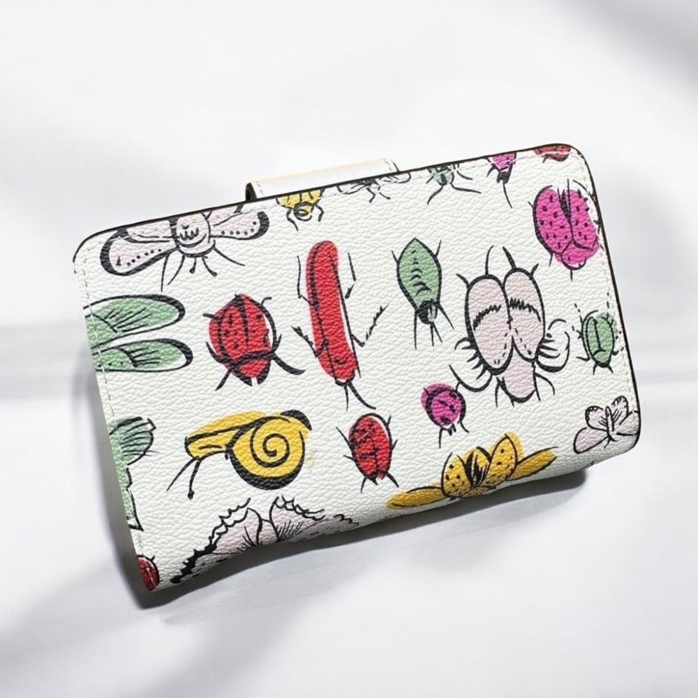 VÍ COACH NGẮN MEDIUM CORNER ZIP WALLET WITH CREATURE PRINT CR936 1