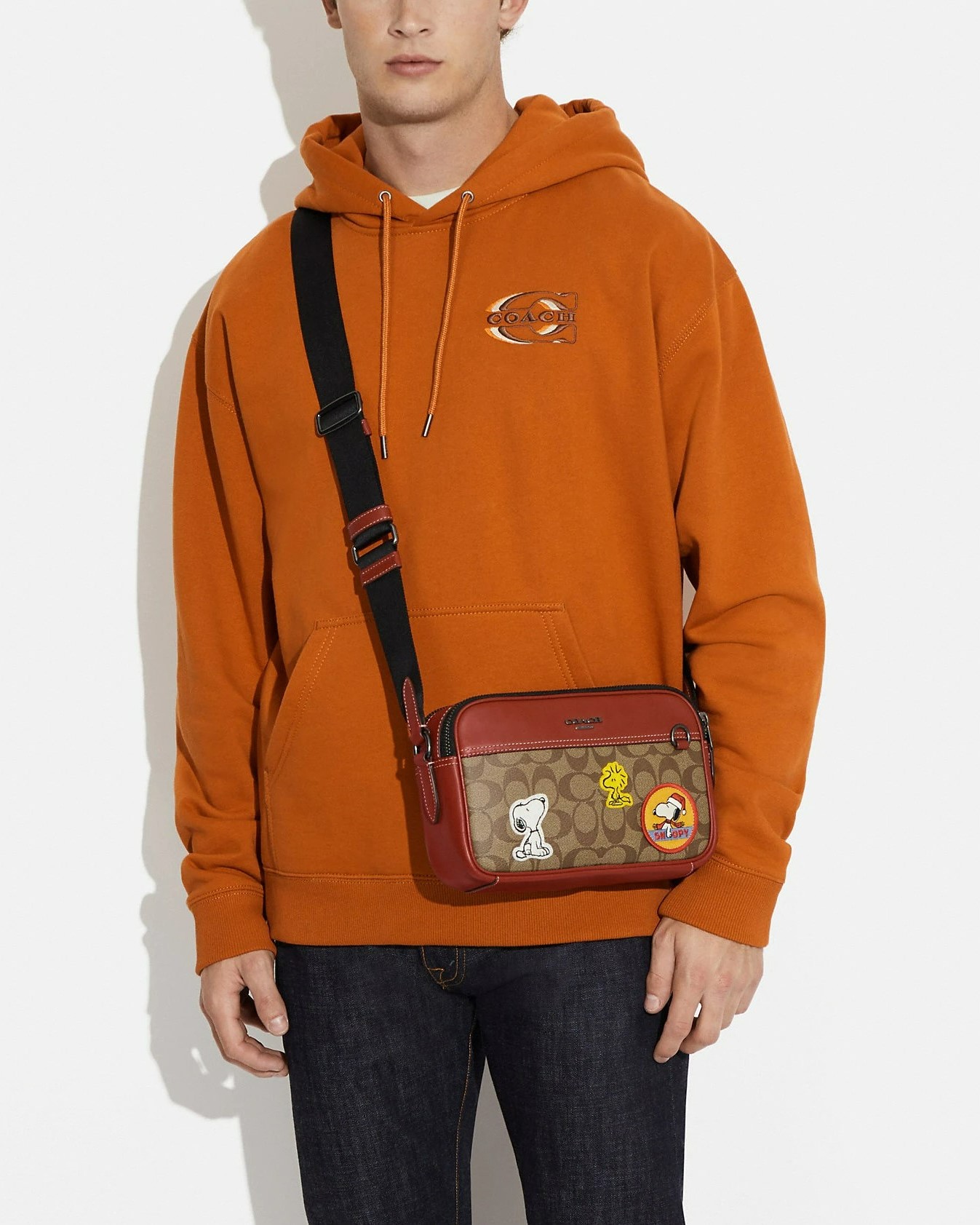 TÚI ĐEO CHÉO NAM COACH X PEANUTS GRAHAM CROSSBODY IN SIGNATURE CANVAS WITH PATCHES 3