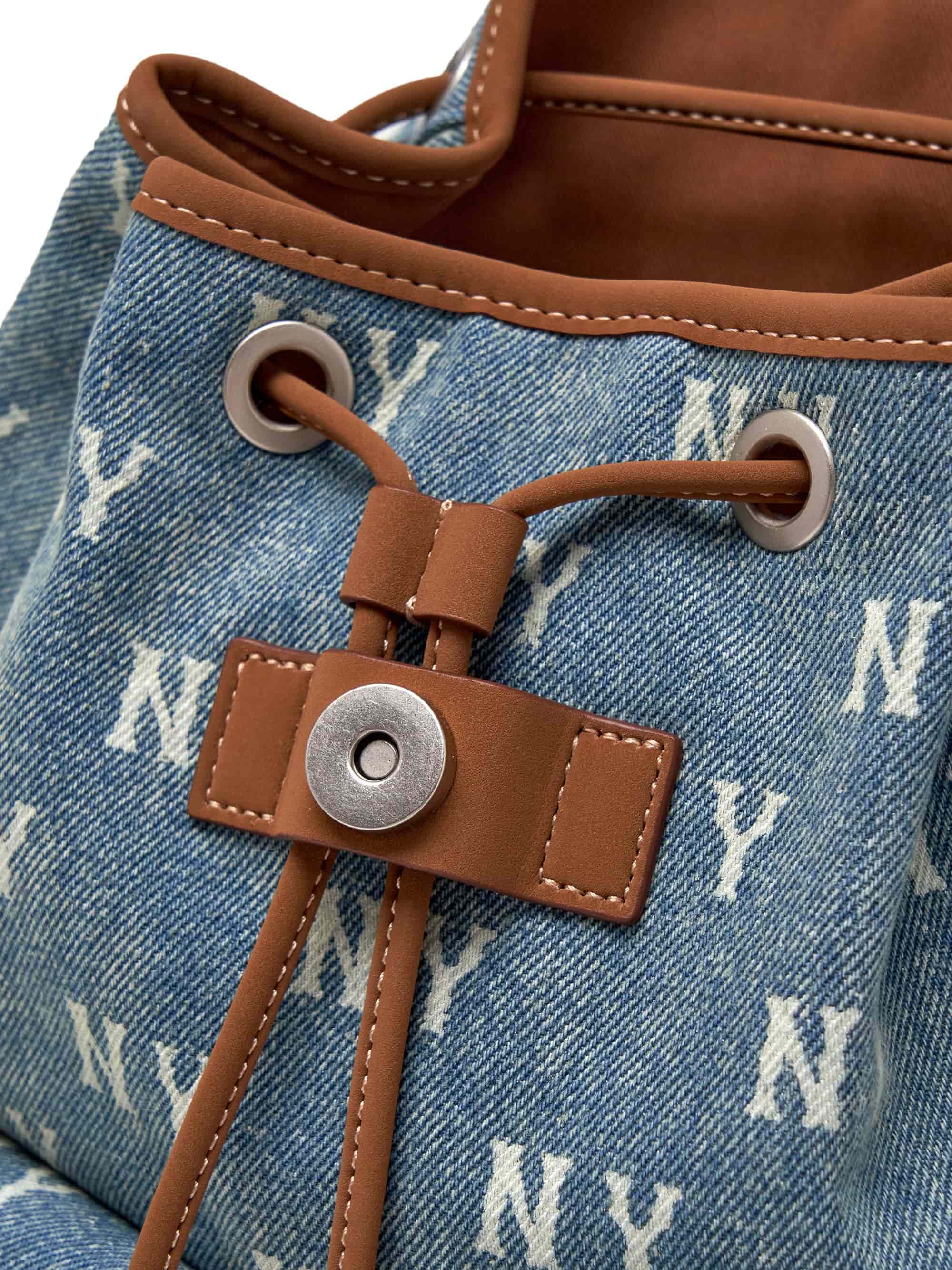 Balo MLB Classic Monogram Vintage Denim Backpack New York Yankees Blue 3ABKM065N-50BLL 4