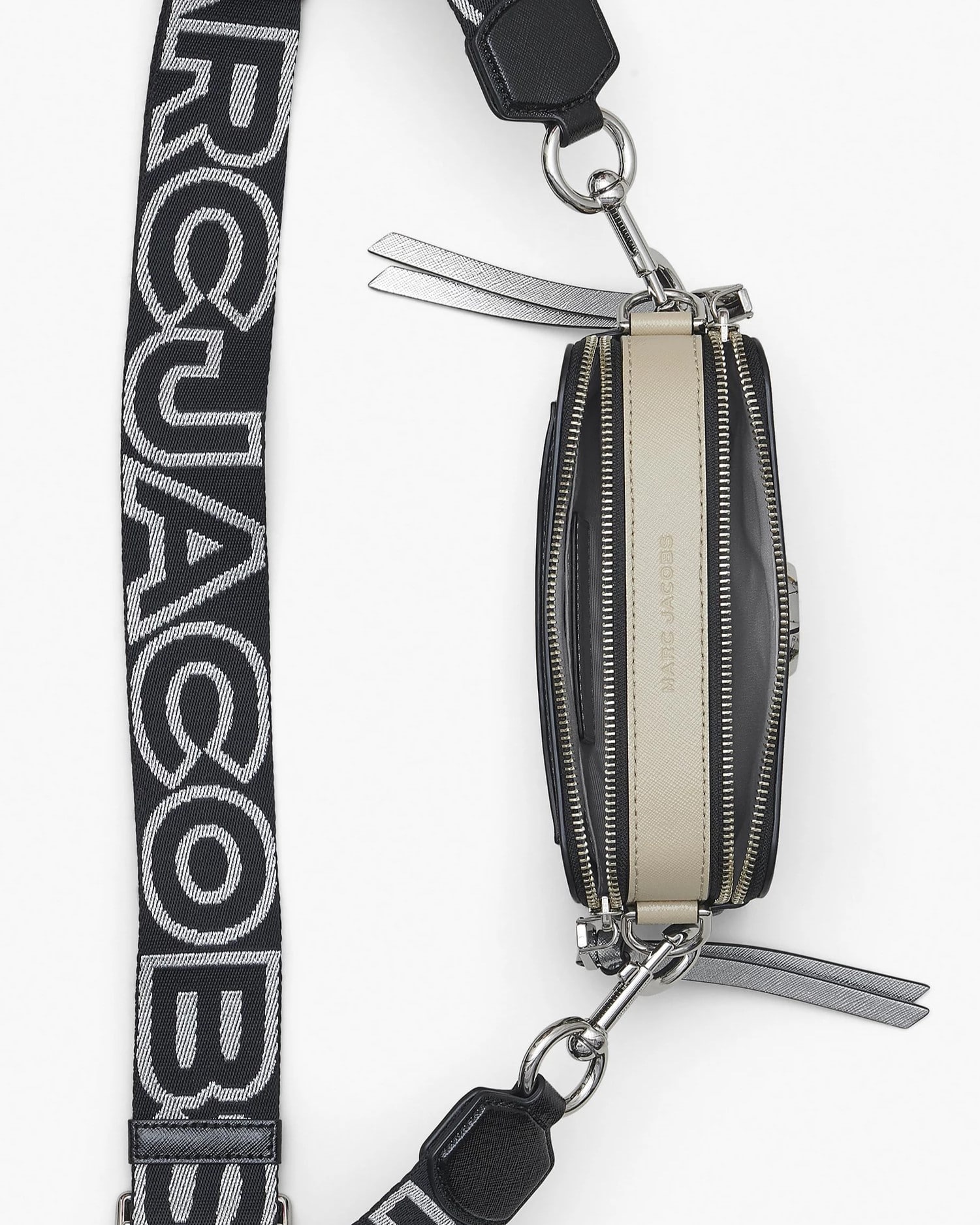 Túi đeo chéo nữ Marc Jacobs màu xám The Snapshot Crossbody Bag In Wolf Grey Multi 28