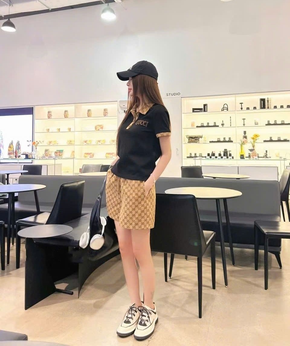 Set bộ áo thun quần đùi nữ Gucci 1