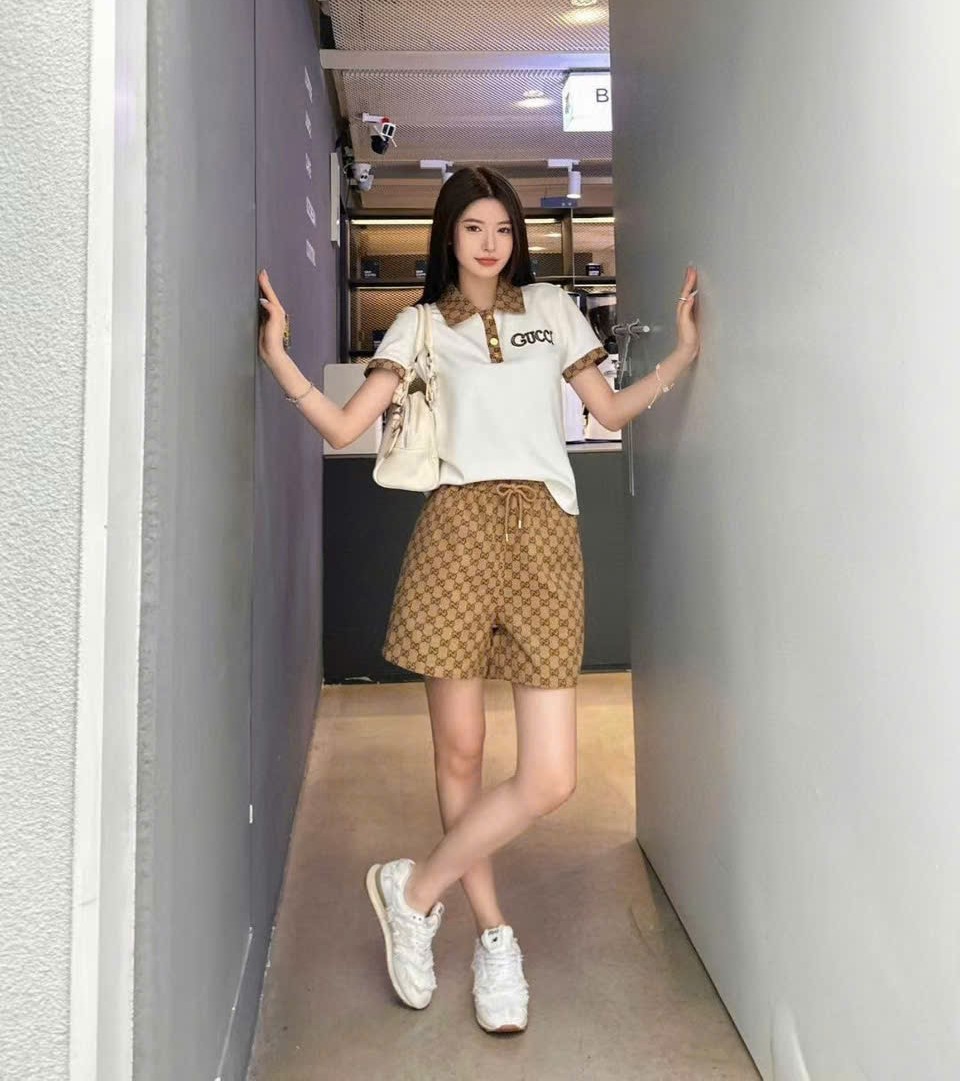 Set bộ áo thun quần đùi nữ Gucci 2