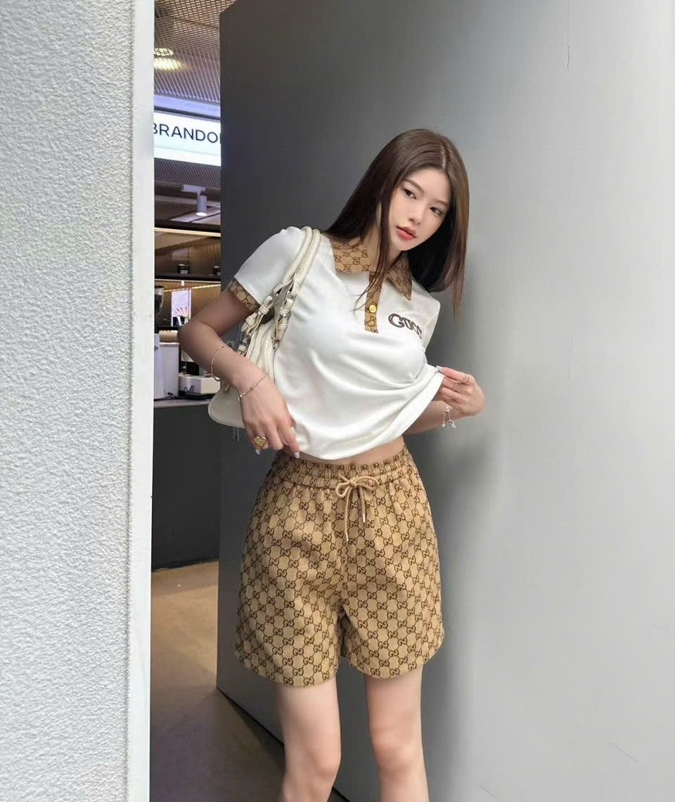 Set bộ áo thun quần đùi nữ Gucci 3