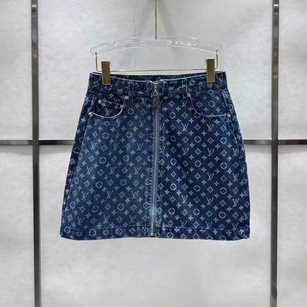 Chân váy ngắn jean LV 14