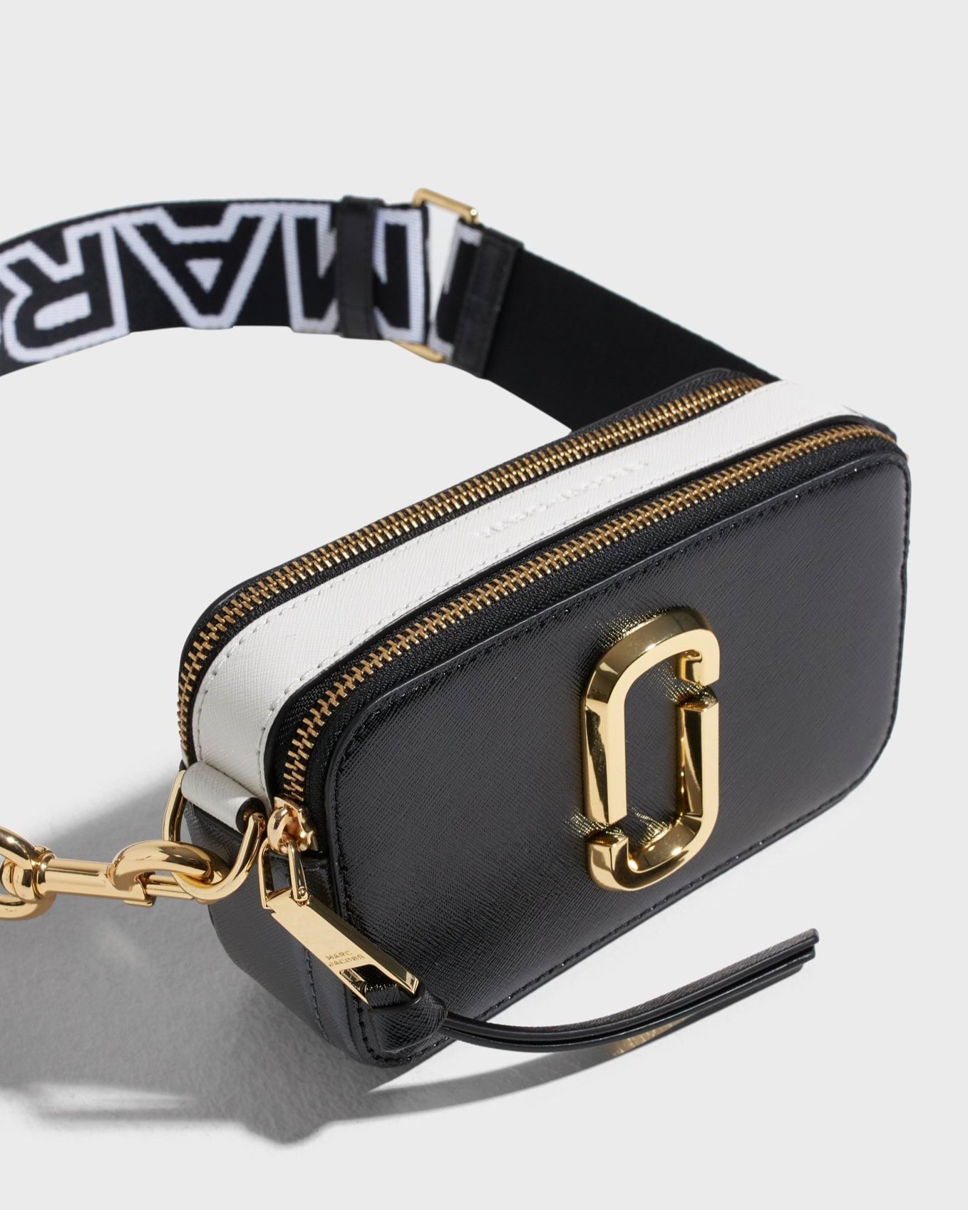 Túi đeo chéo nữ Marc Jacobs màu đen The Snapshot Crossbody Bag Black Multi 2S3HCR500H03 8
