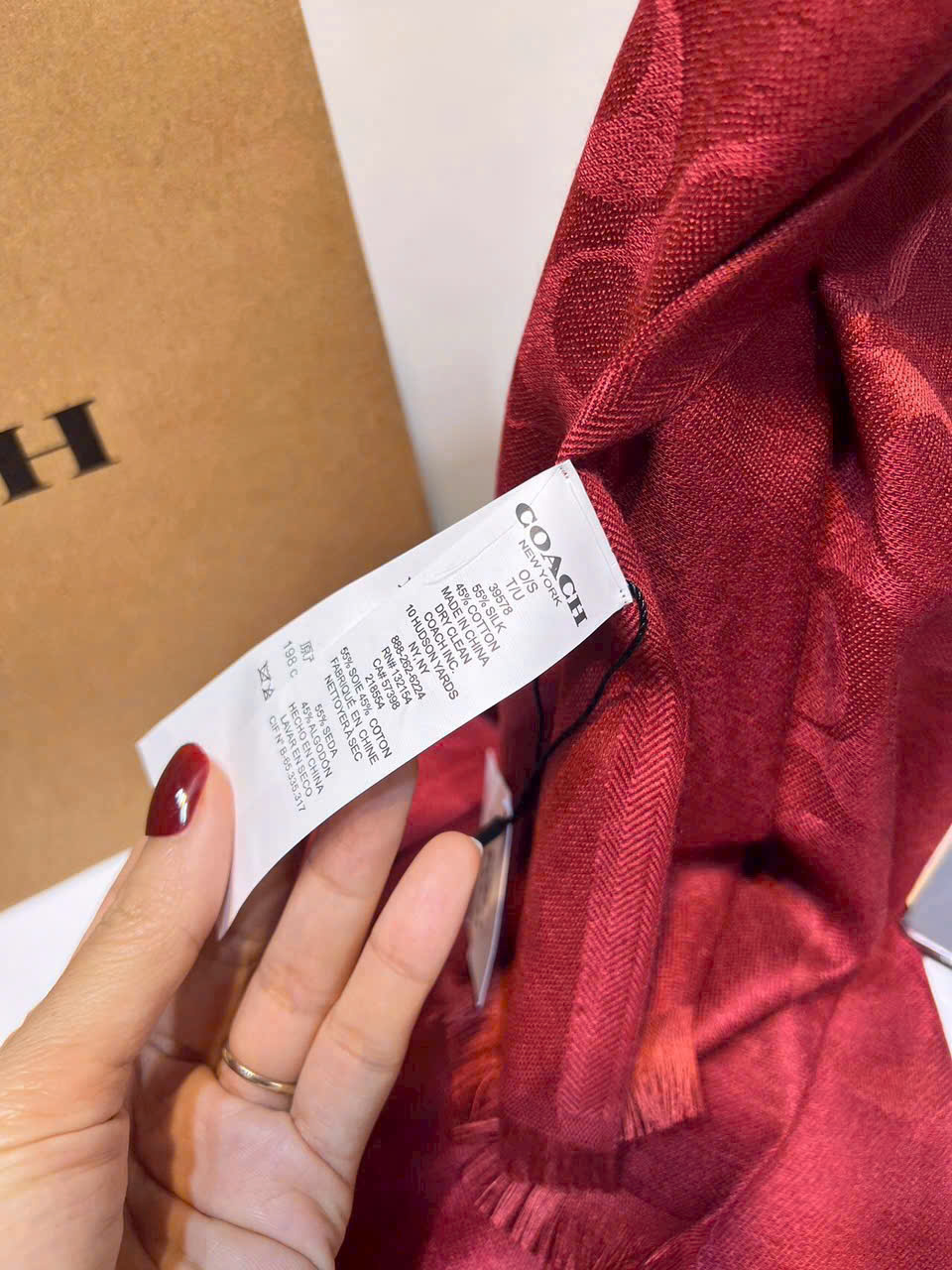Khăn choàng Coach Fringe Scarf Signature C Logo Wrap True Red F76394 6