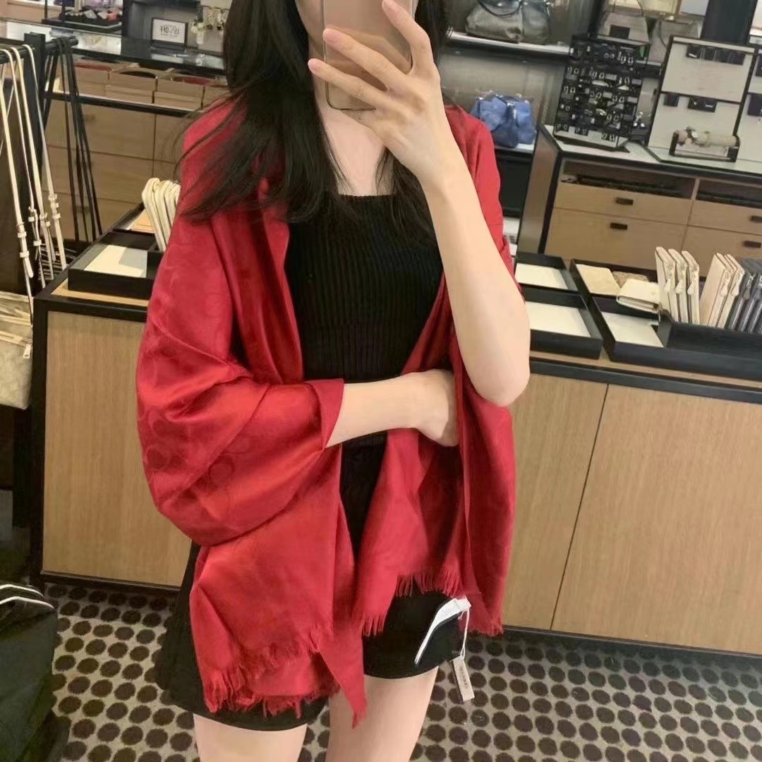 Khăn choàng Coach Fringe Scarf Signature C Logo Wrap True Red F76394 7