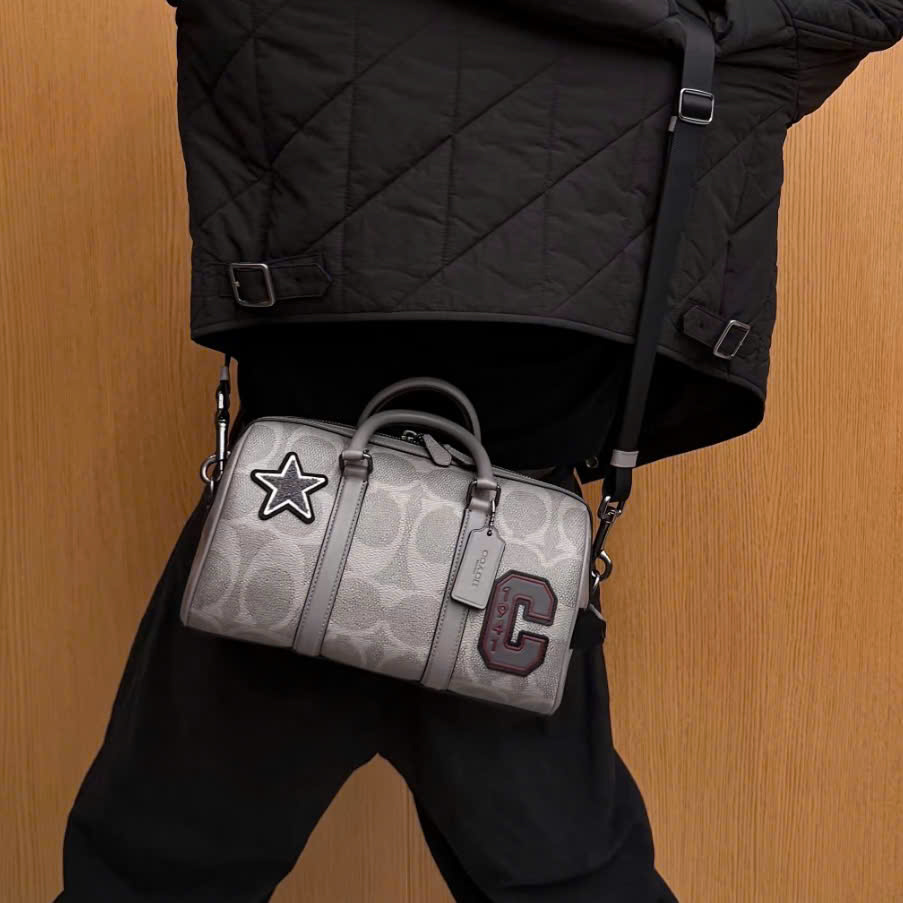 Túi Coach Ventuter Duffle Bag 27 In Maxi Signature Canvas With Patches CCH10 3