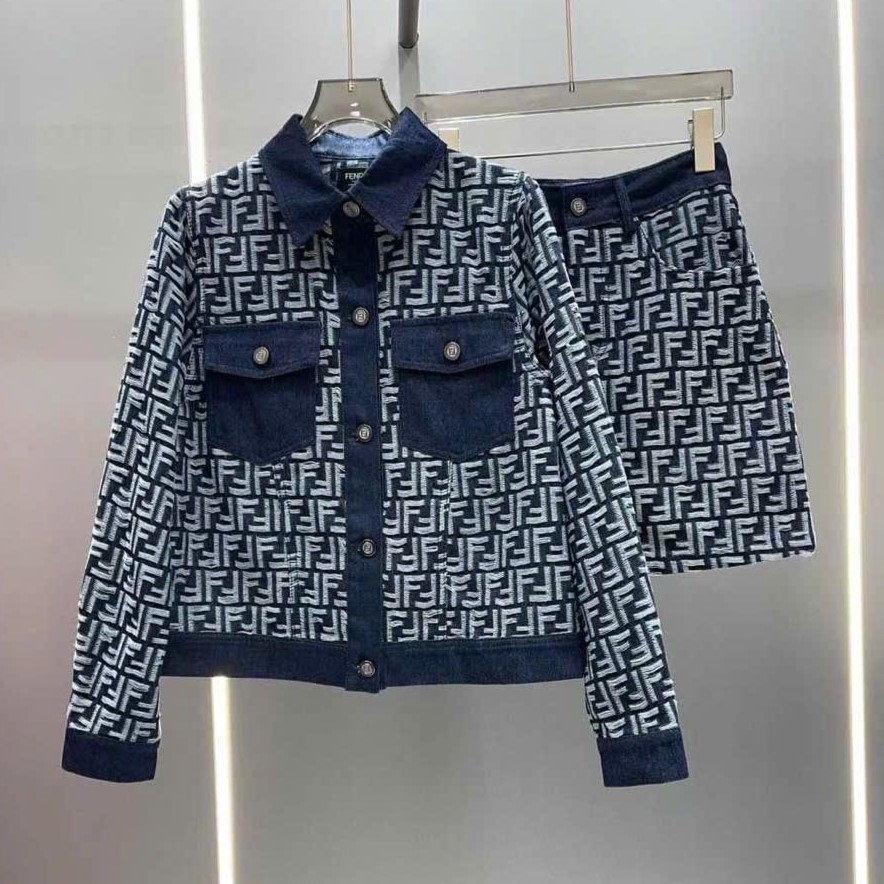 Set áo váy xanh dương Fendi 11