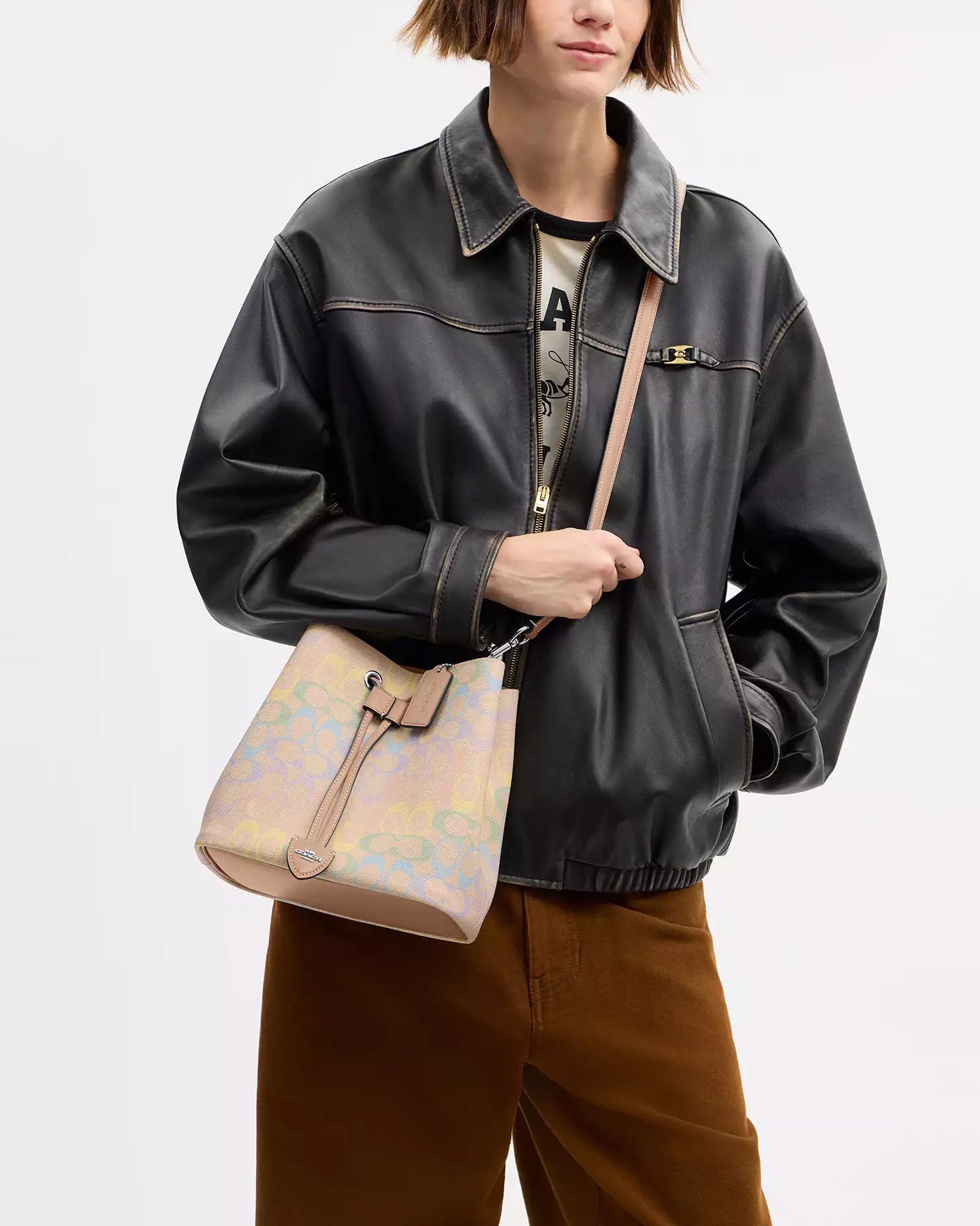 Túi Coach Rowan Bucket Bag In Rainbow Signature Canvas Sand Multi CDA92 9