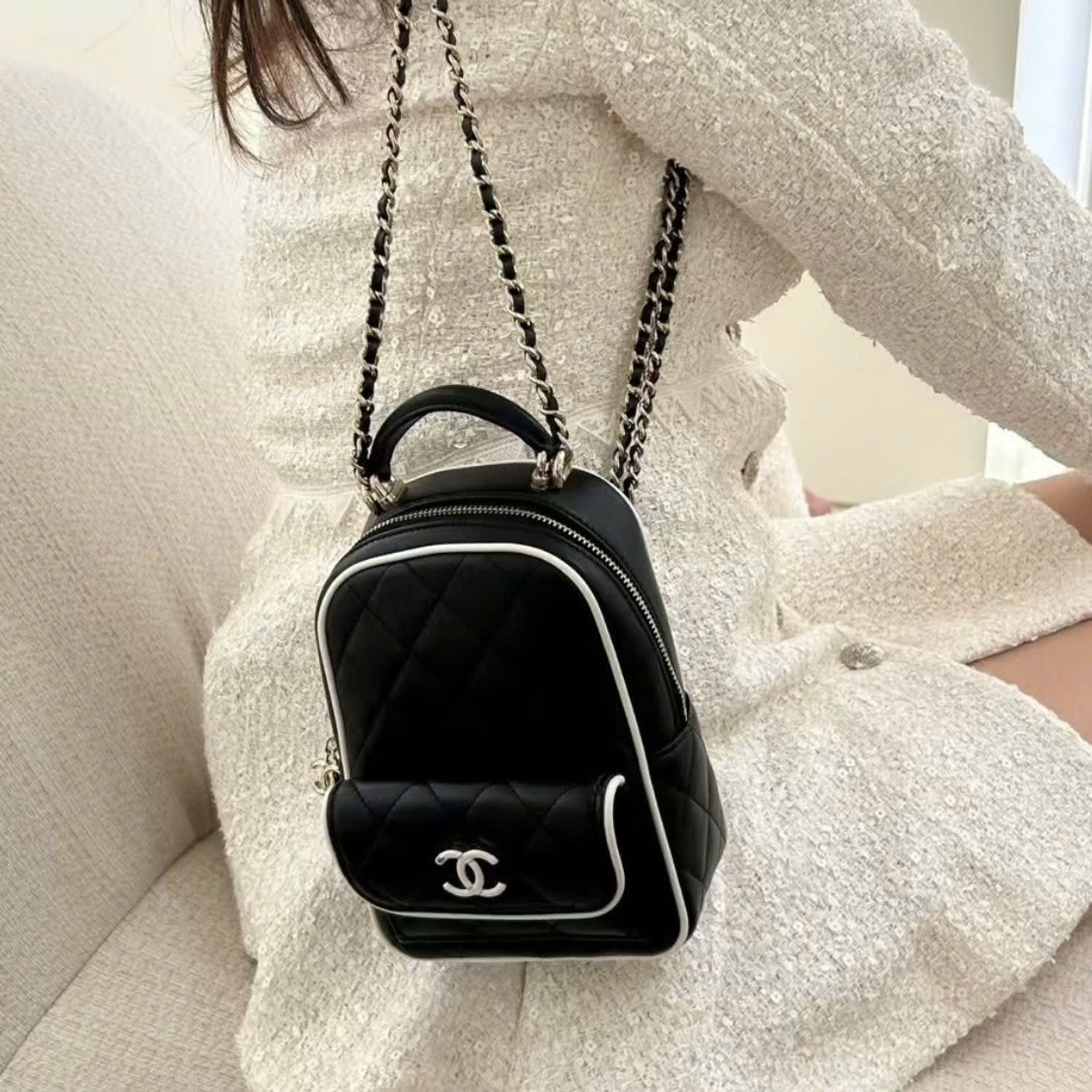 Balo Chanel Mini Backpack Lambskin White Black 8