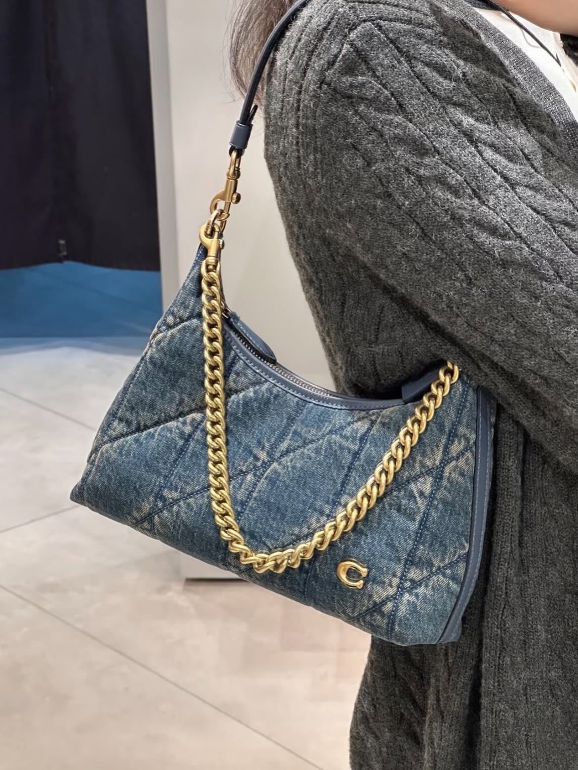 Túi Coach Juliet Shoulder Bag 25 In Regenerative Cotton Denim With Quilting CDZ67 8