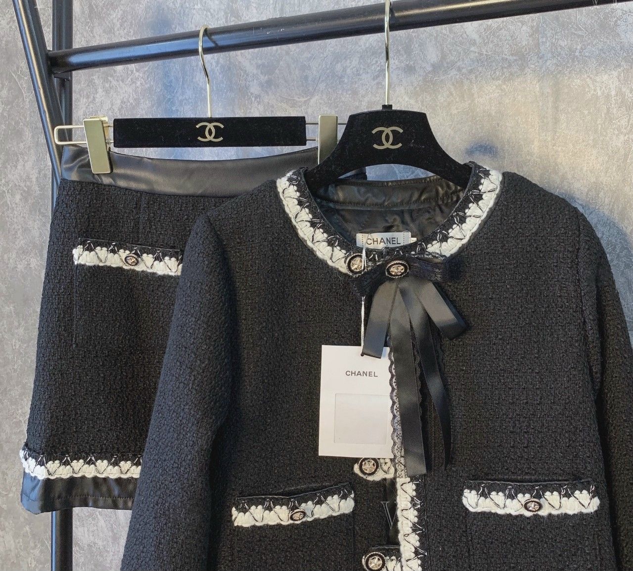 Áo Khoác Phong Cách CHANEL Vải Tweed Khí Chất Kiểu Pháp Bơ Mẫu Mới Xuân Hè  Instagram Nổi Tiếng Trên Mạng Áo Khoác Ngắn Vải Tweed  MixASale