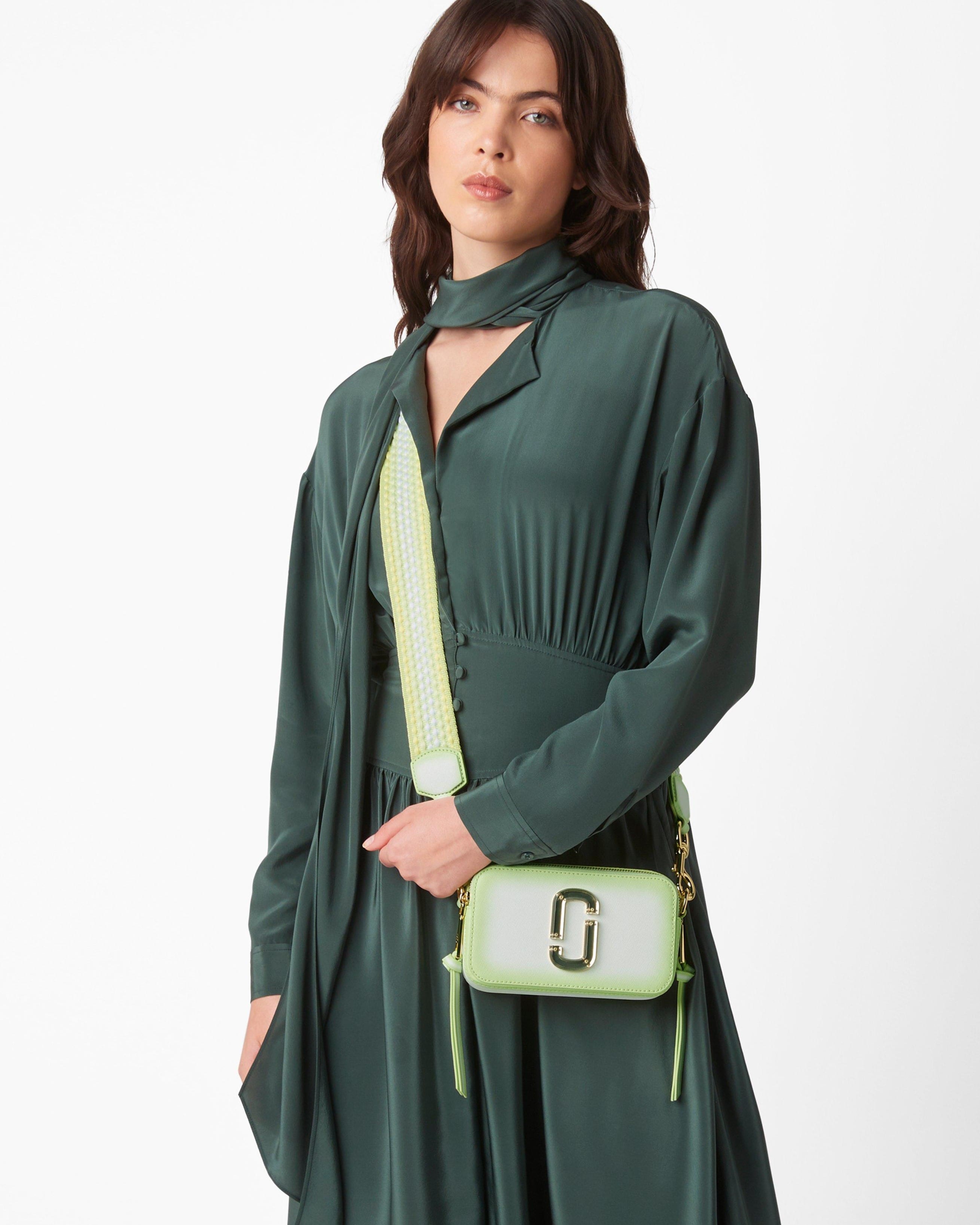 Túi xách nữ Marc Jacobs màu xanh Fluoro Starlight Multi The Fluoro Edge Snapshot Crossbody Bag 5