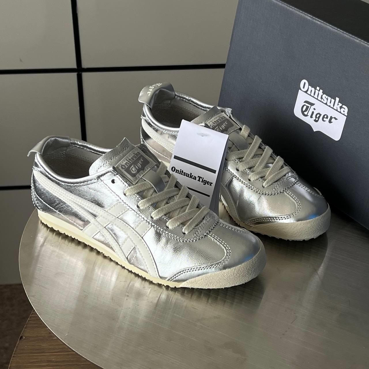 Giày Onitsuka Tiger Mexico 66 Unisex Shoes Silver Off White 1183B566-021 1