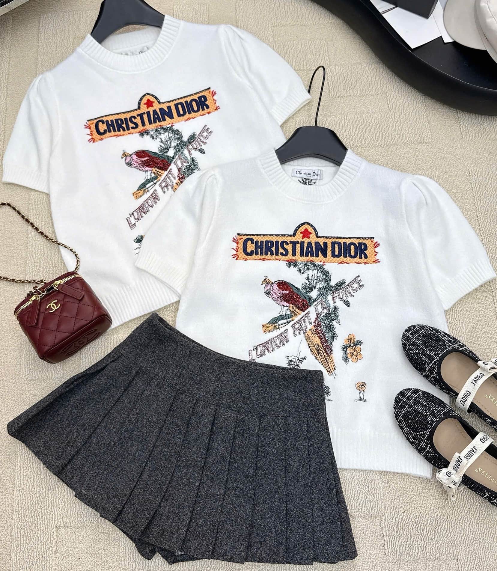 Áo dệt kim màu trắng Dior thêu họa tiết 8