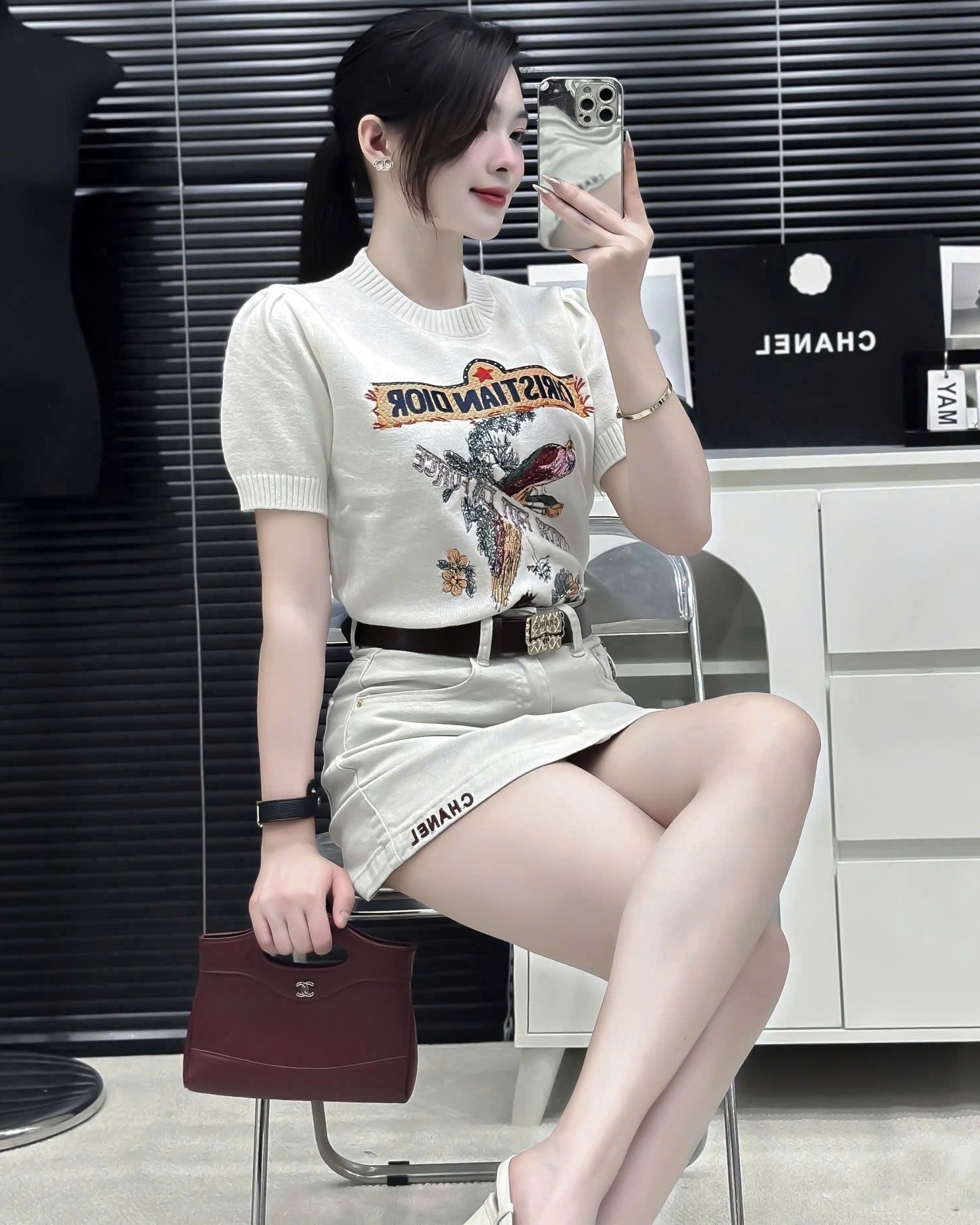 Áo dệt kim màu trắng Dior thêu họa tiết 7