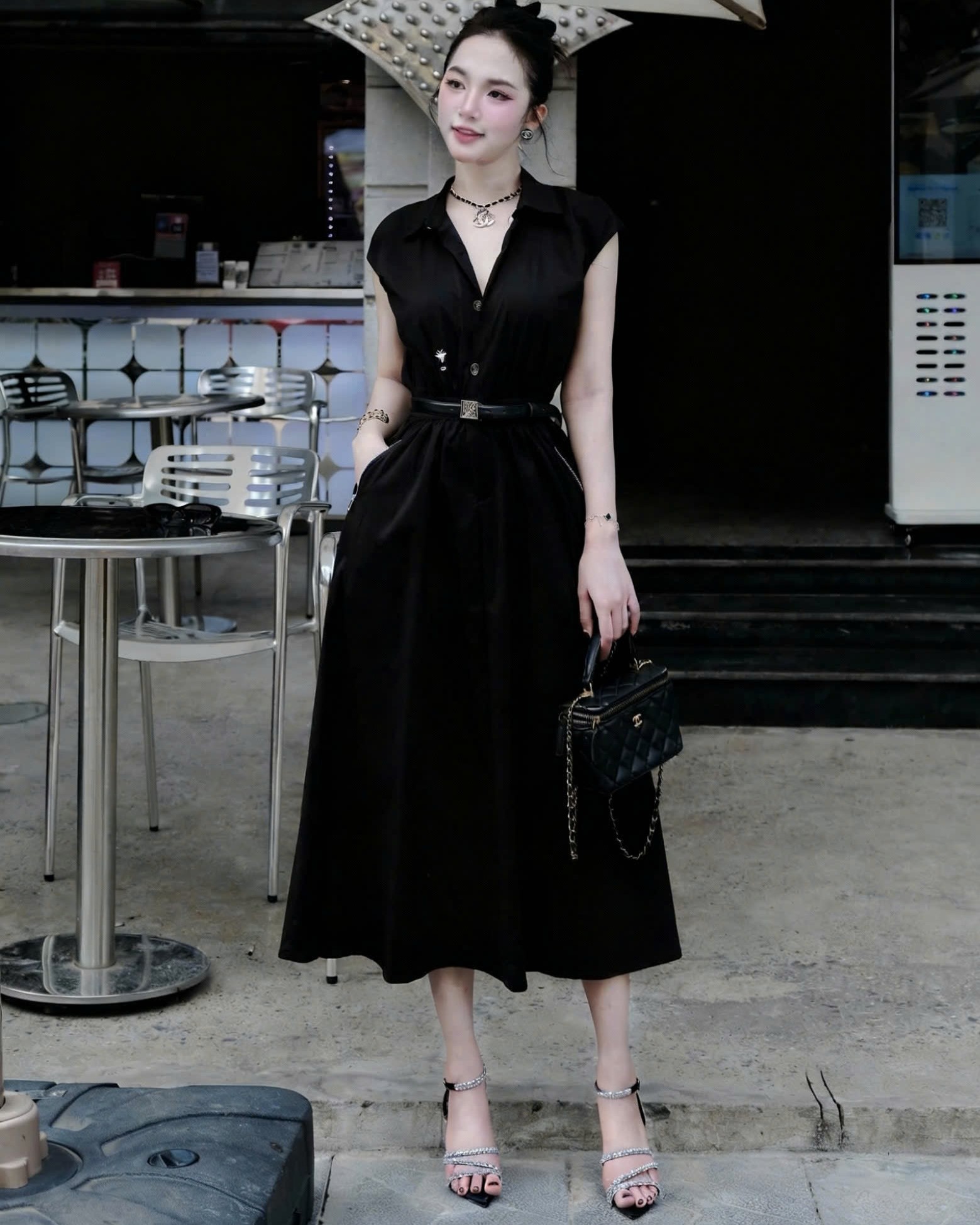 Đầm dài Dior kèm thắt lưng đen 7