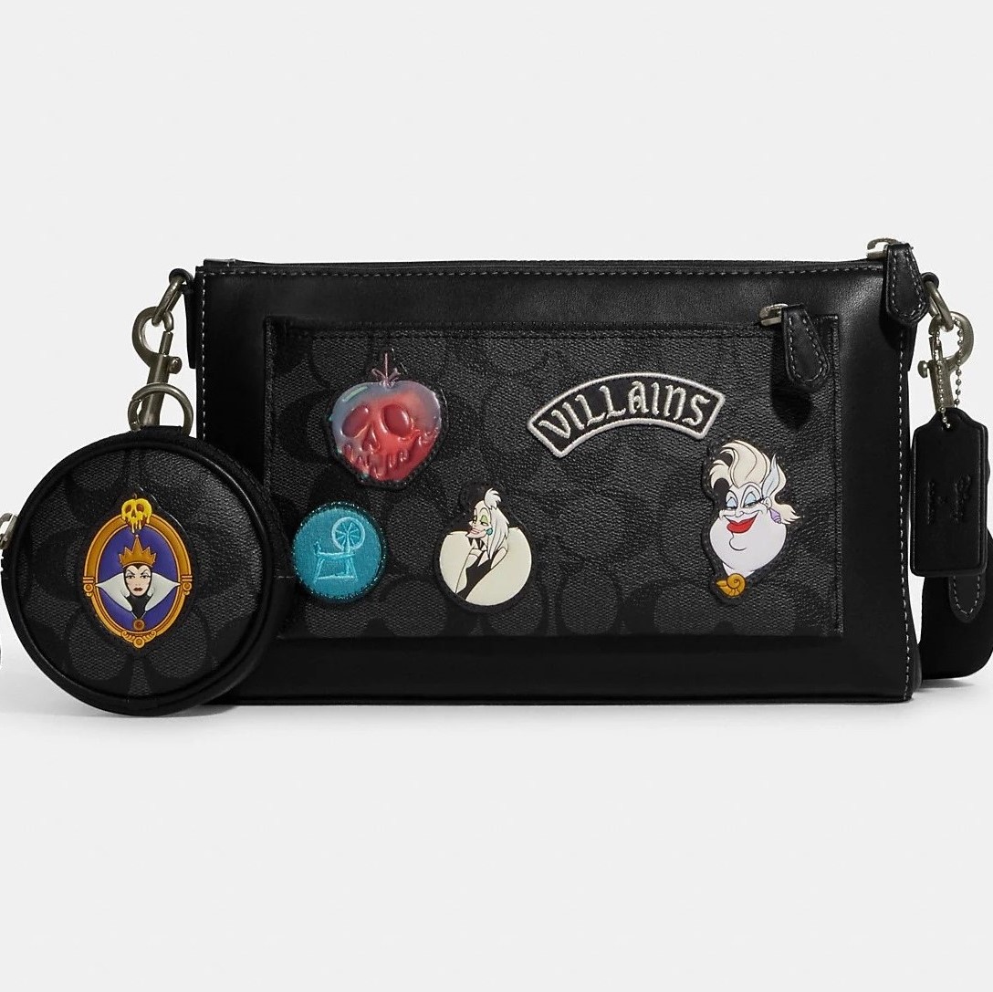 TÚI ĐEO CHÉO DISNEY X COACH HOLDEN CROSSBODY IN SIGNATURE CANVAS WITH PATCHES CC094 2