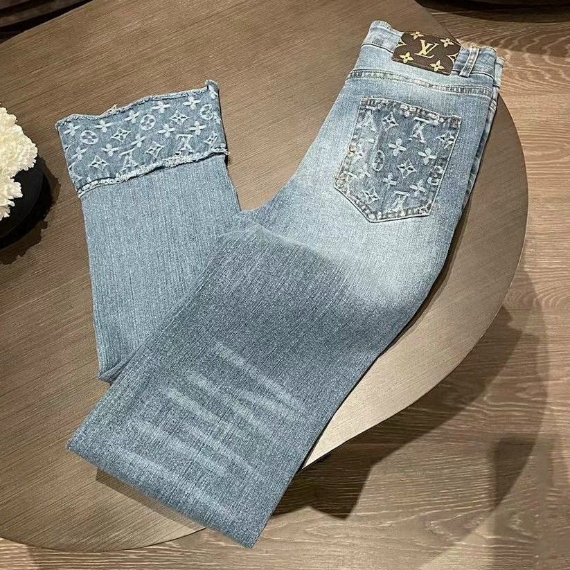 Lịch sử giá Quần jeans cạp cao ống rộng thời trang cho nữ hoạ tiết logo LV  Louis Vuitton cao cấp  đang giảm 356000 tháng 82023  BeeCost