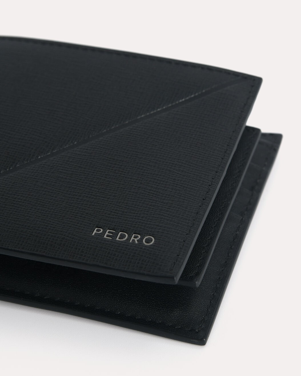  VÍ NAM PEDRO TEXTURED LEATHER BI-FOLD WALLET WITH INSERT 8