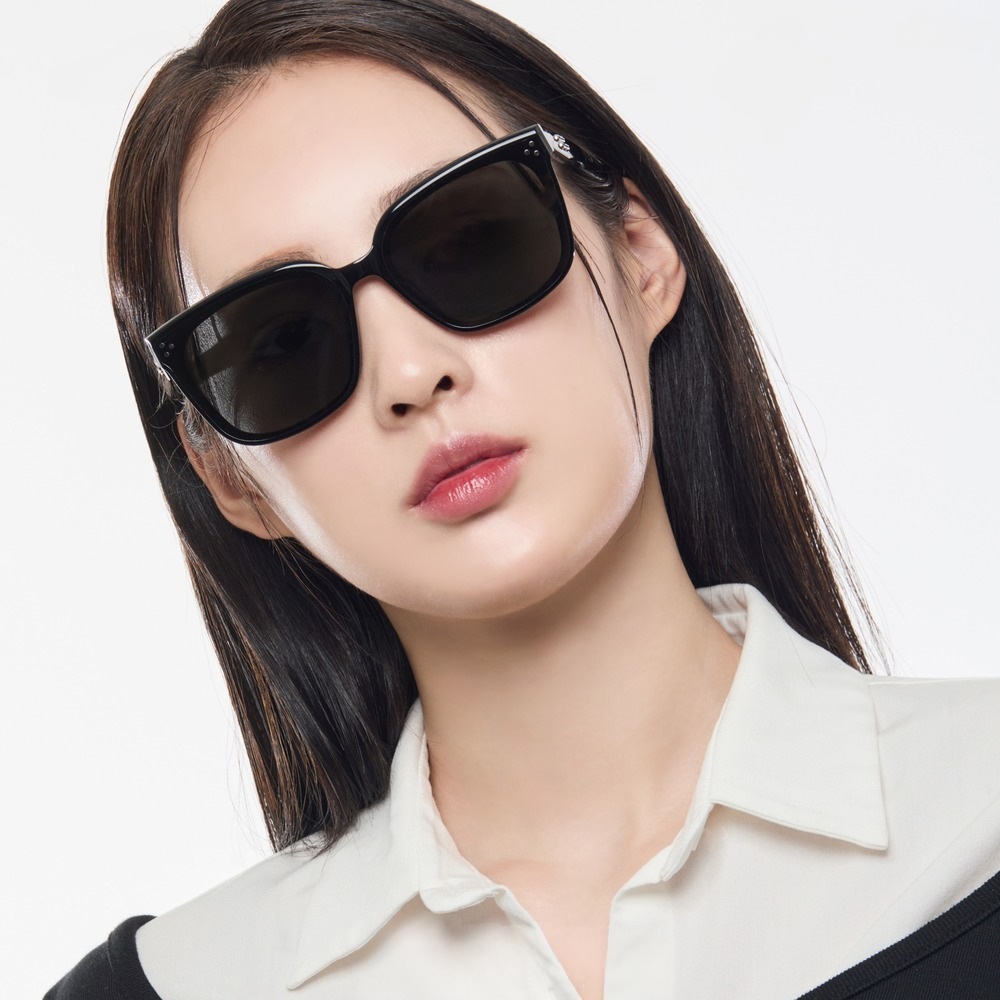 Kính Mát GM Gentle Monster Dear 01 Black Lenses Square Shape Black Acetate Frame 14