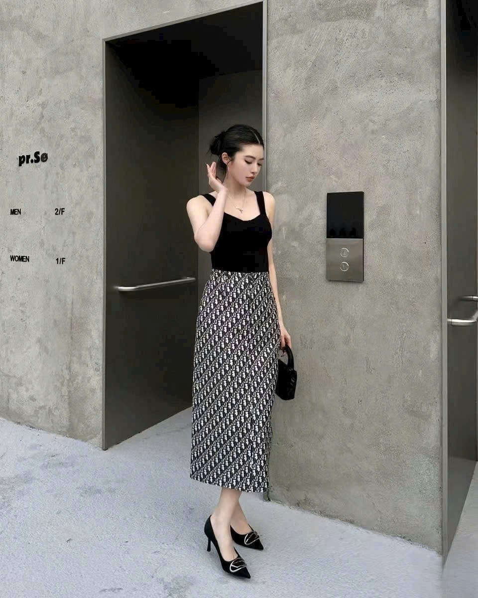 Váy vải dáng ôm dài Dior 3