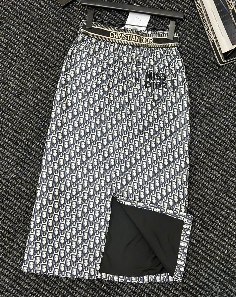 Váy vải dáng ôm dài Dior 6