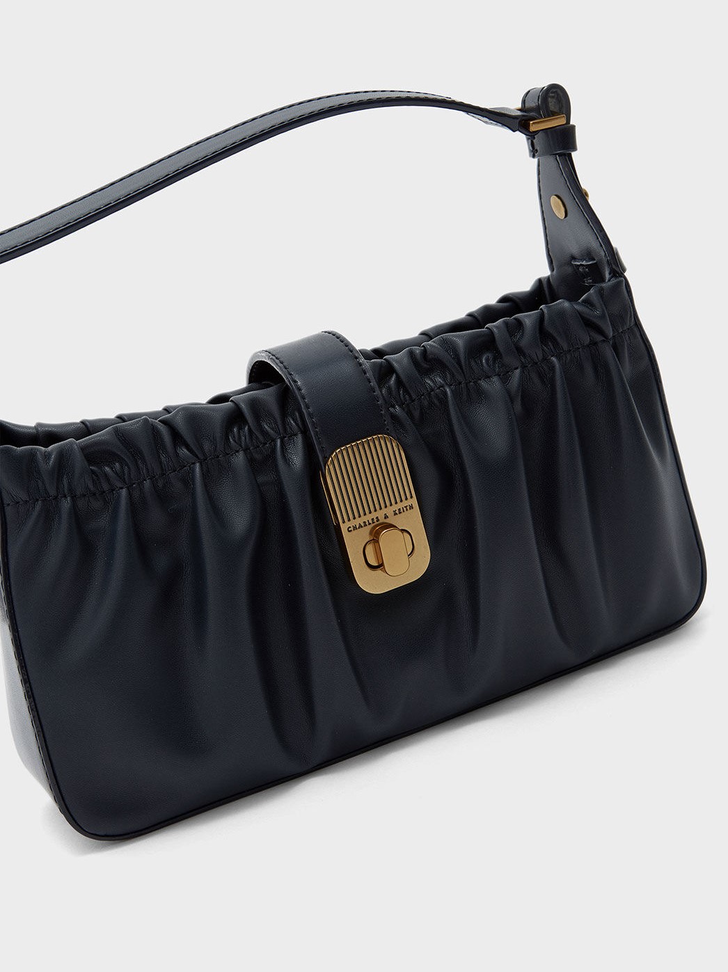 TÚI CHARLES & KEITH RUCHED TURN-LOCK SHOULDER BAG 32