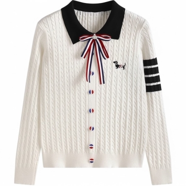 Áo len cổ nơ Thom Browne