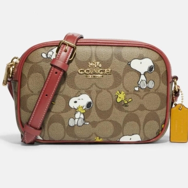 Túi đeo chéo Coach X Peanuts Mini Jamie Camera Bag In Signature Canvas With Snoopy Woodstock Print