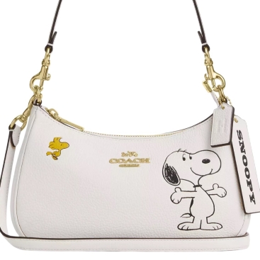 Túi Coach X Peanuts Teri Shoulder Bag With Snoopy Chalk Multi CBJ76