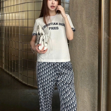 Quần dài nữ họa tiết hãng Dior