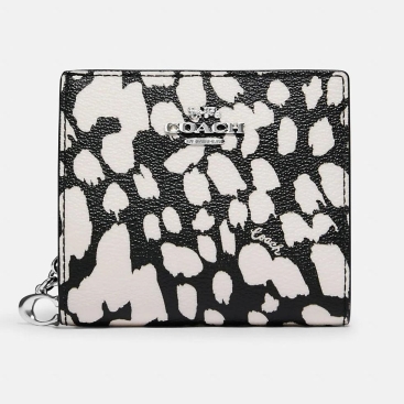 Ví ngắn nữ Coach Snap Wallet With Spotted Animal Print