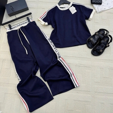 Set bộ áo thun xanh dương đậm Dior 