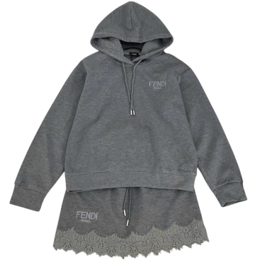 Set áo có nón váy phối ren xám Fendi
