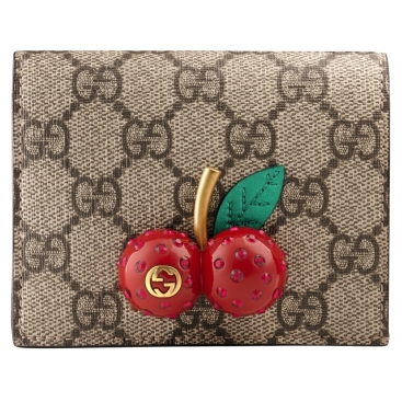 Ví Gucci GG Supreme Card Wallet With Cherry Decoration