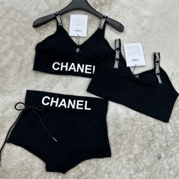 Set áo tắm Chanel hai mảnh thời trang