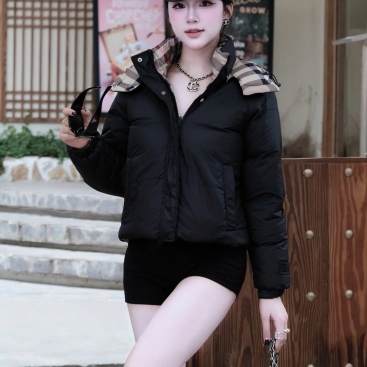 Áo phao hai mặt Burberry