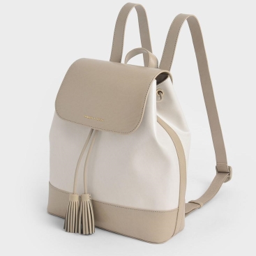 Balo Charles & Keith Genevieve Two-Tone Textured Tassel Backpack