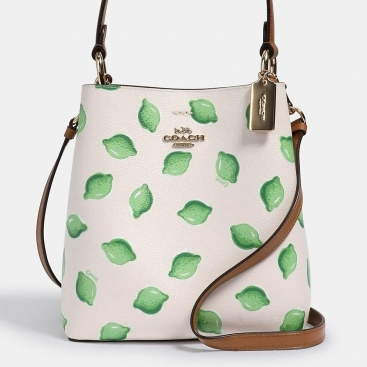 Túi đeo chéo Bucket nữ Coach trái chanh Small Town Bucket Bag With Lime Print 
