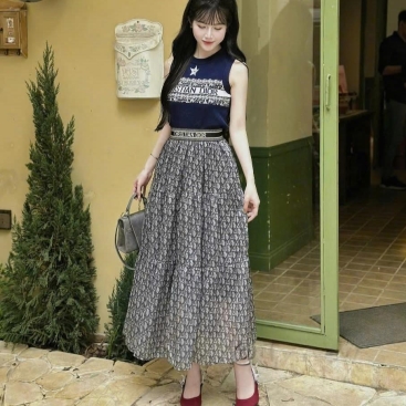 Set bộ áo dệt kim váy voan dài Dior