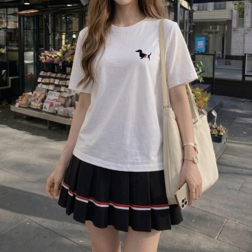 Áo thun phom rộng nhiều màu Thom Browne họa tiết cún