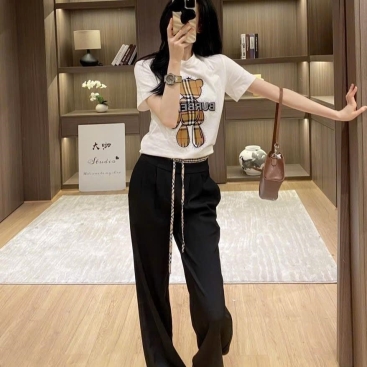 Set áo thun in gấu teddy quần dài Burberry