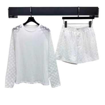 Set áo quần thun phối ren trắng LV